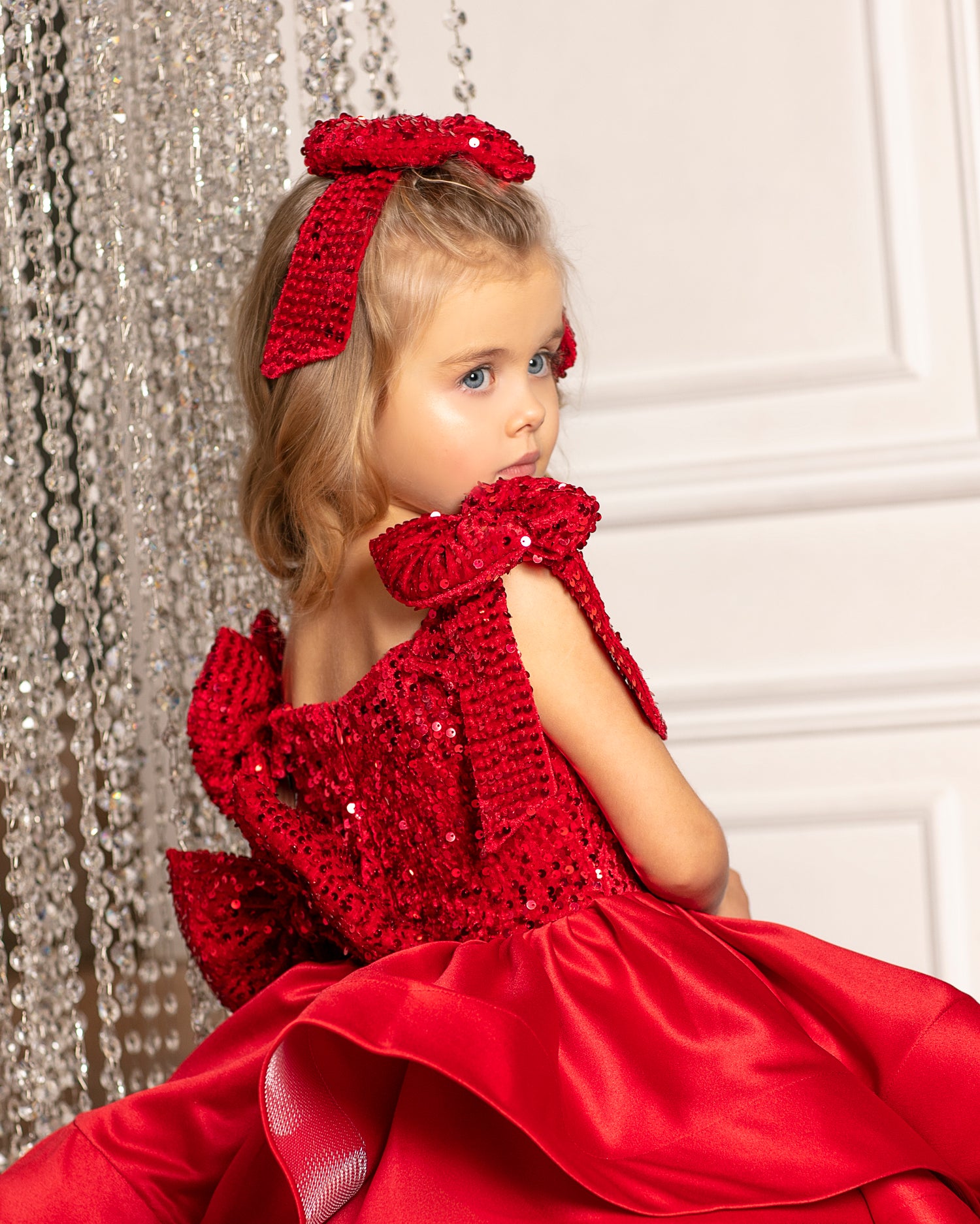 Holiday-ready toddler girl dress in velvet red satin with a gorgeous big bow for Christmas. Baby Girl Dress