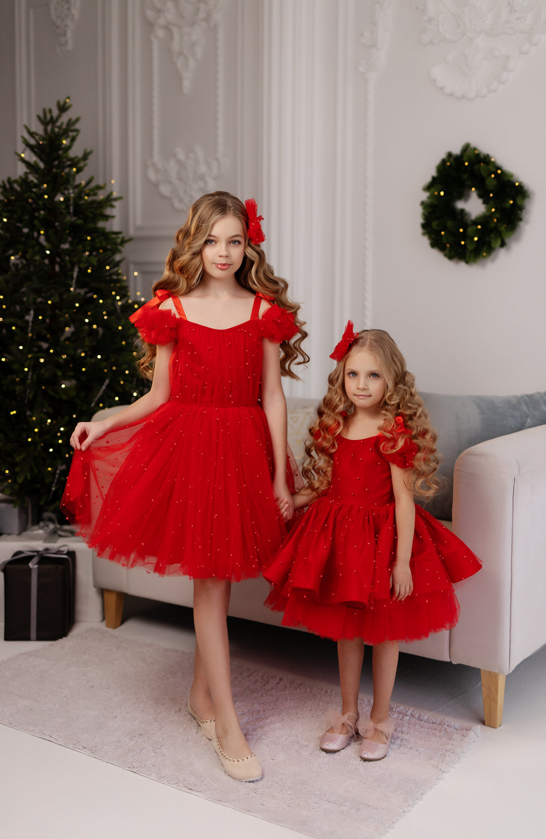 Beautiful red pearl dress for girls, ideal as a Christmas outfit for family photos and festive events. Baby Girl Dress for Special Occasion