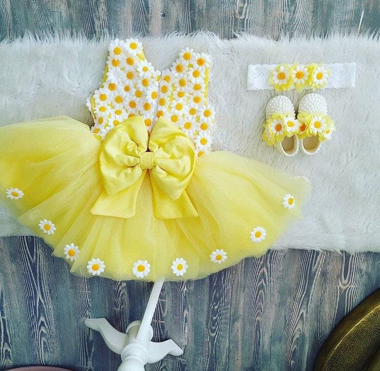 yellow tutu dress