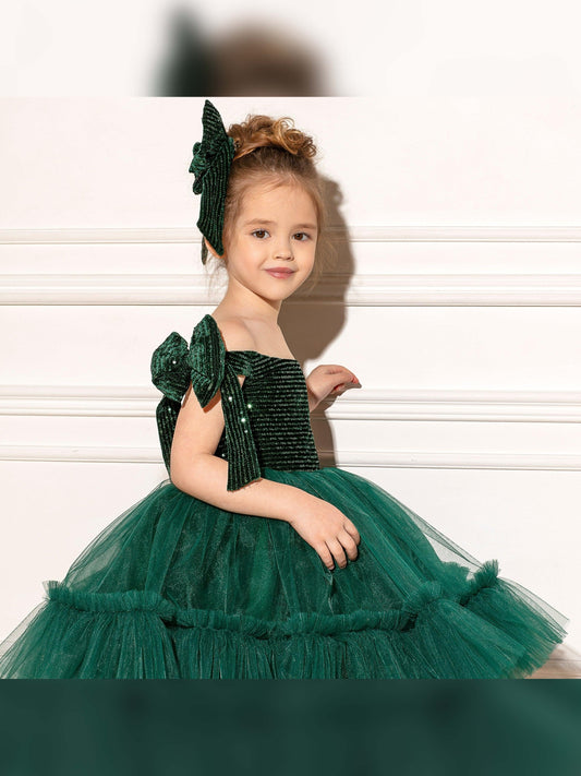 Scarlet girl dress velvet emerald
