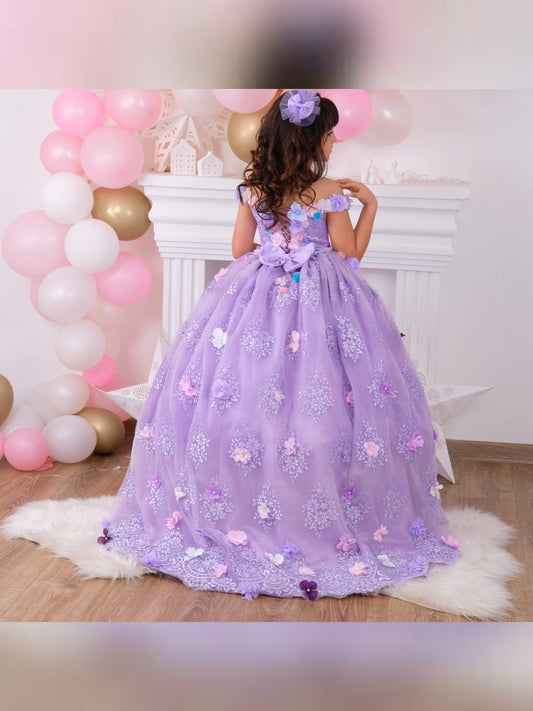 Lilac Quinceañera dress with elegant design and detailed embellishments, perfect for celebrating special occasions. Features a flowing skirt and sophisticated detailing, ideal for a memorable celebration.