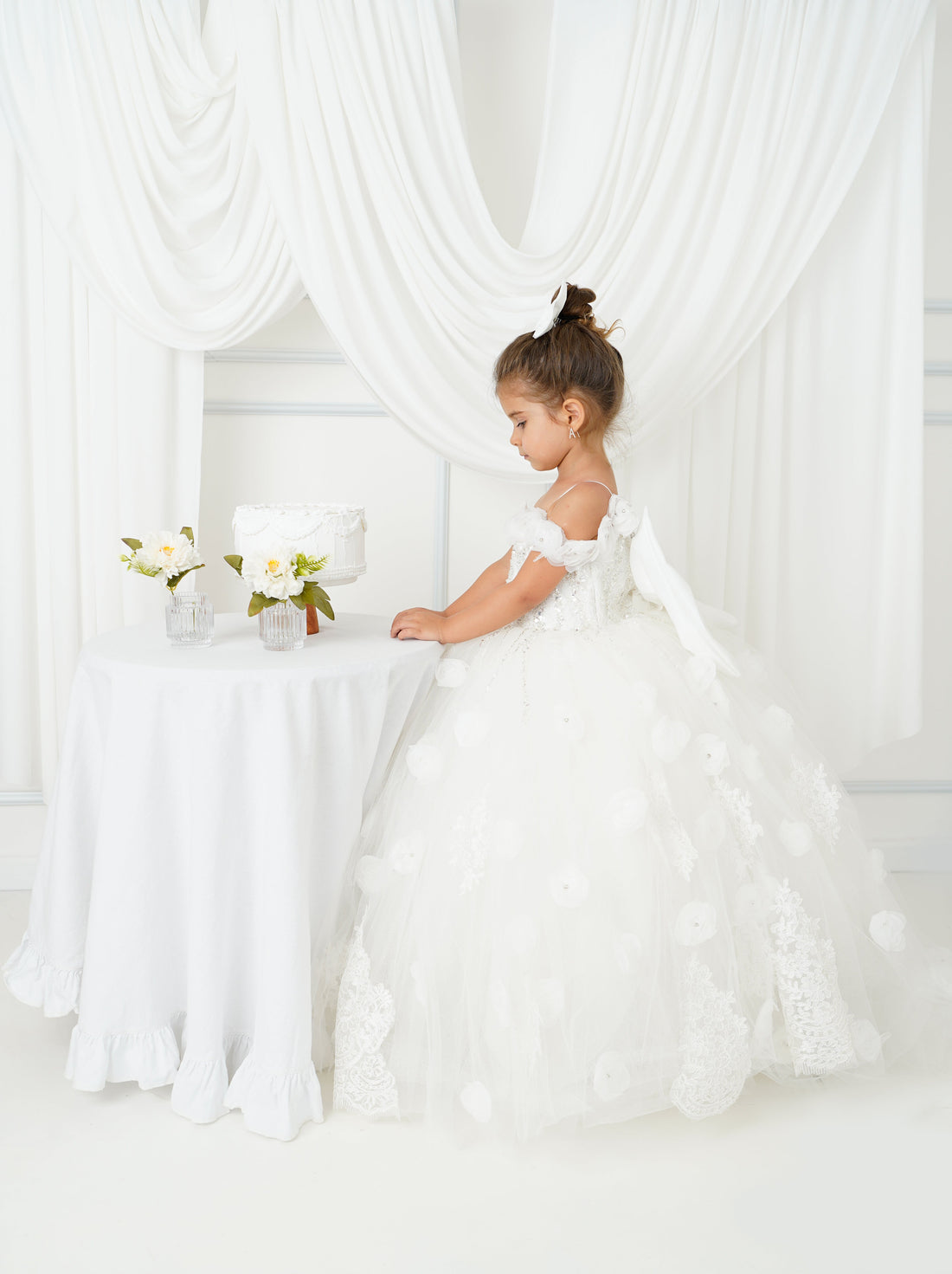 White quinceanera girl dress