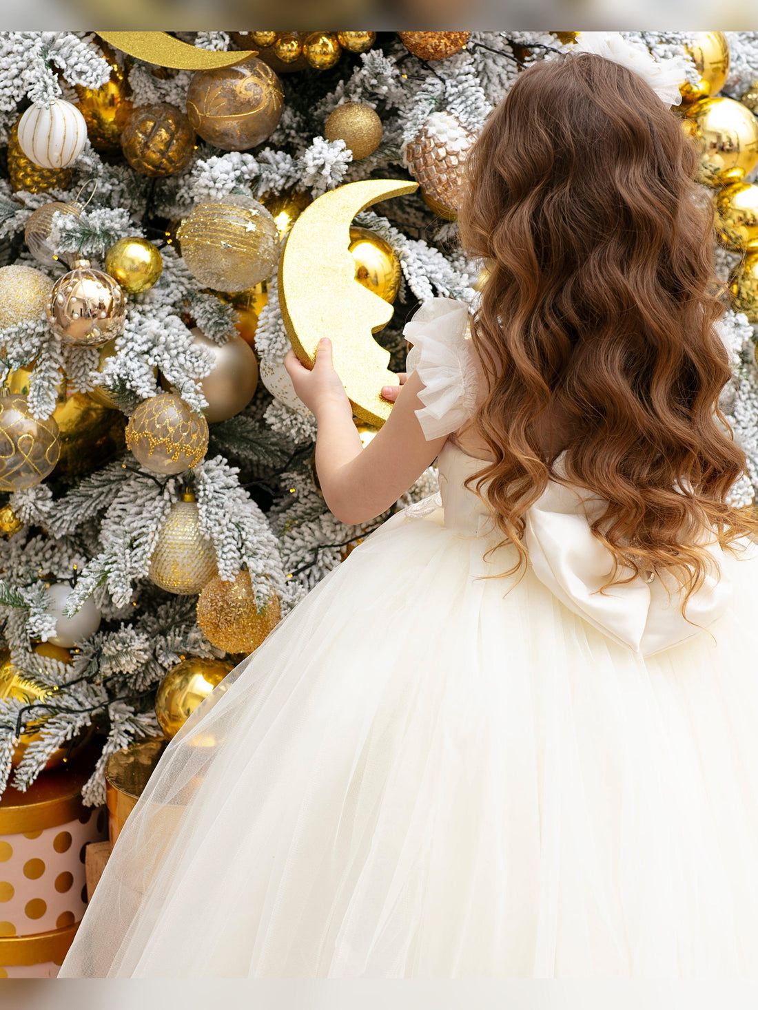 Rosy flower girl gown with lace