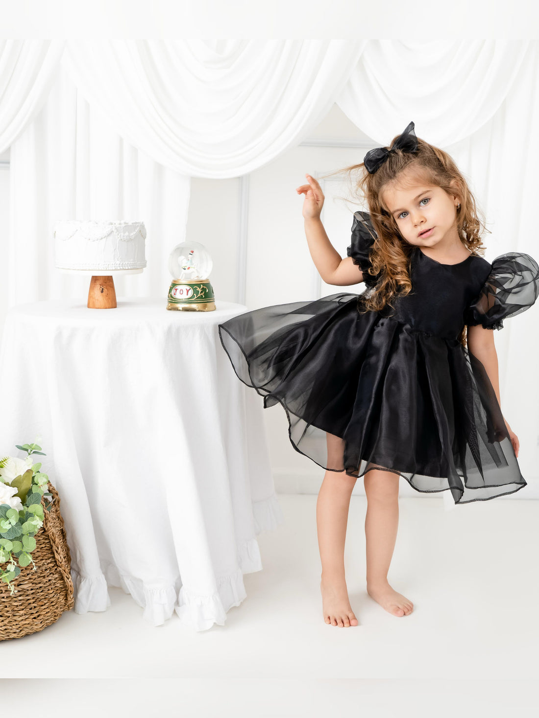 Black Ballon sleeve dress