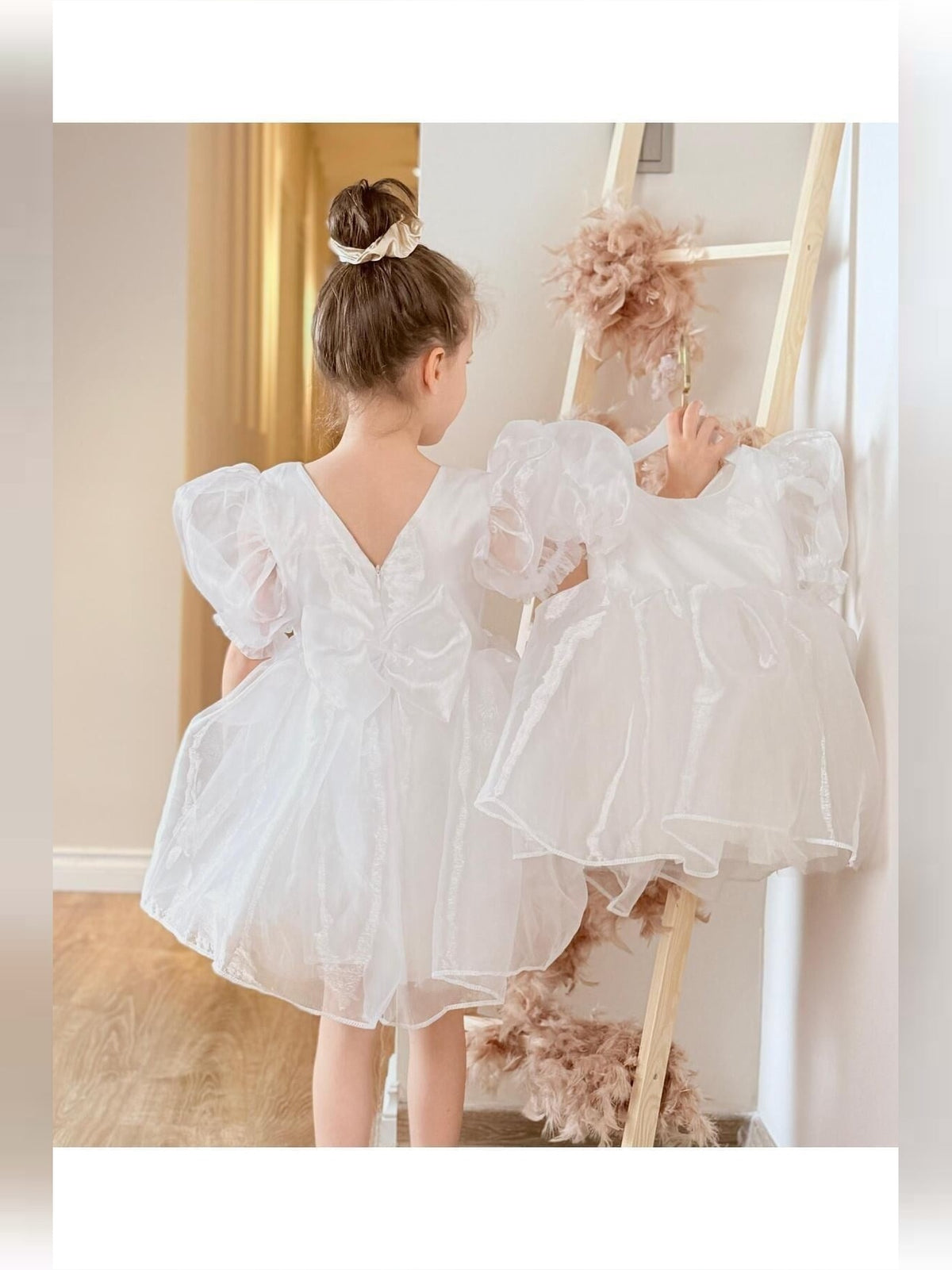 White Ballon sleeve dress