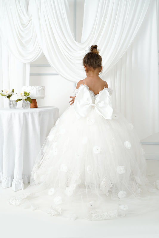 White quinceanera girl dress