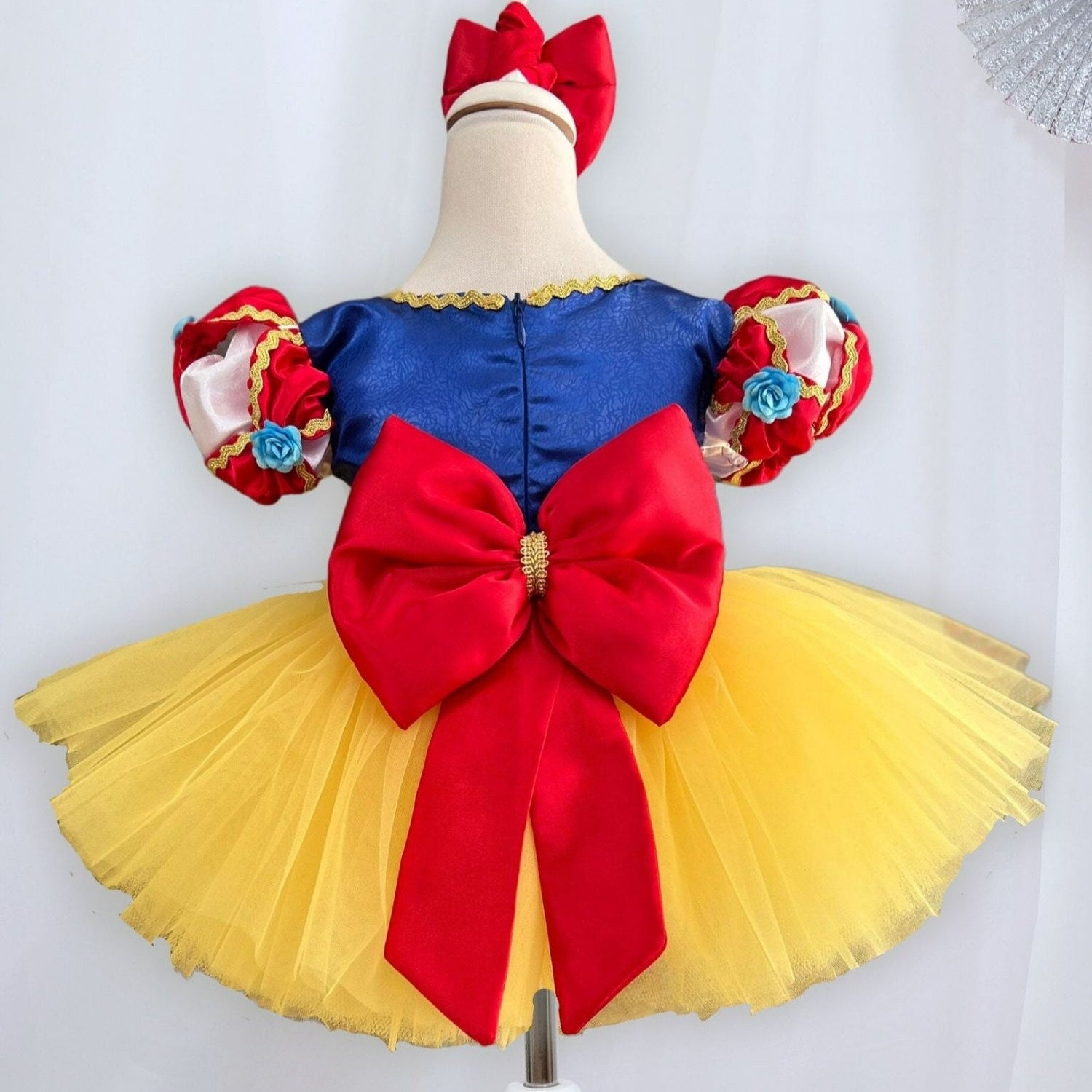 Princess snow girl dress – MyBabyByMerry