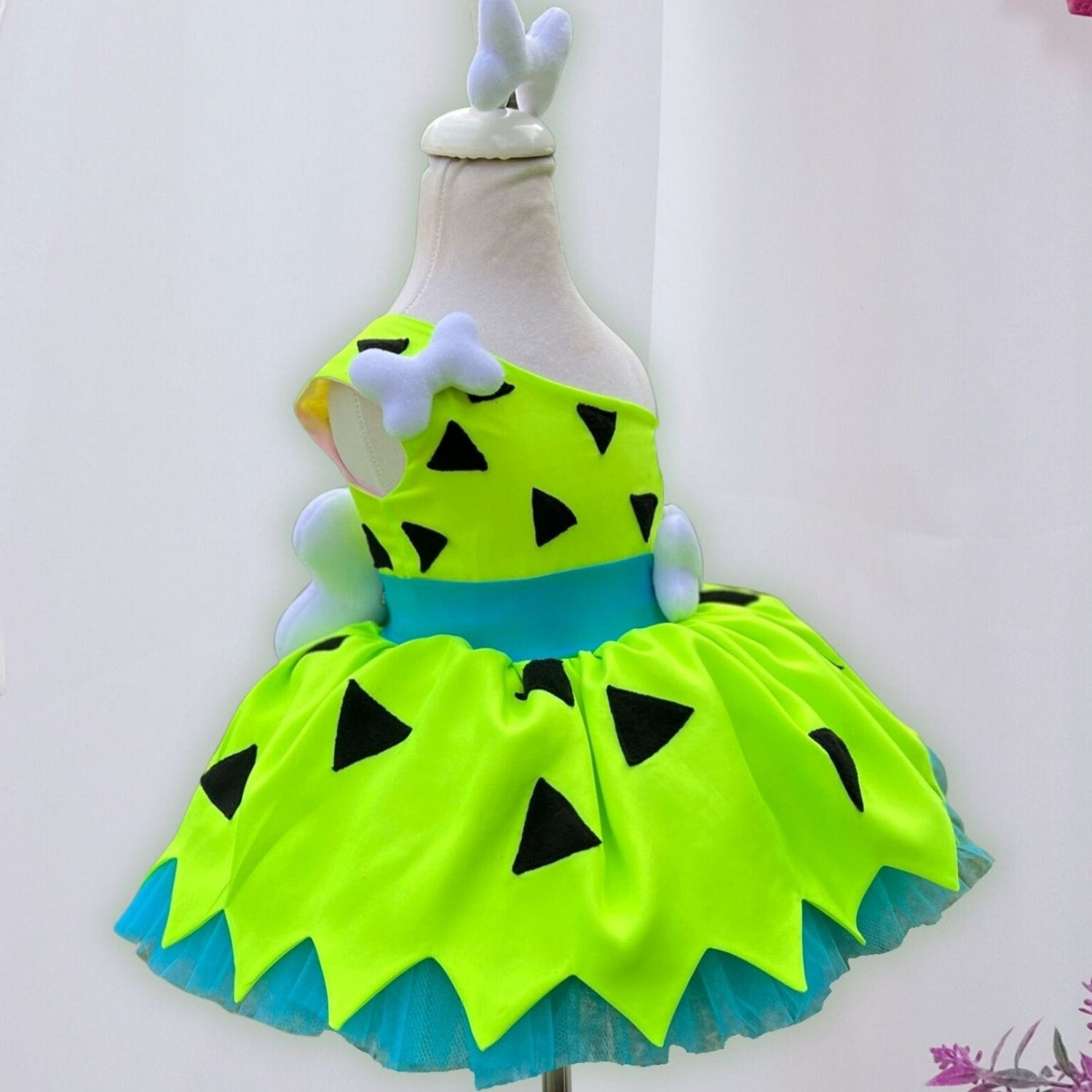 Pebbles girl dress green 3-6 months Pebbles girl dress green 3-6 months